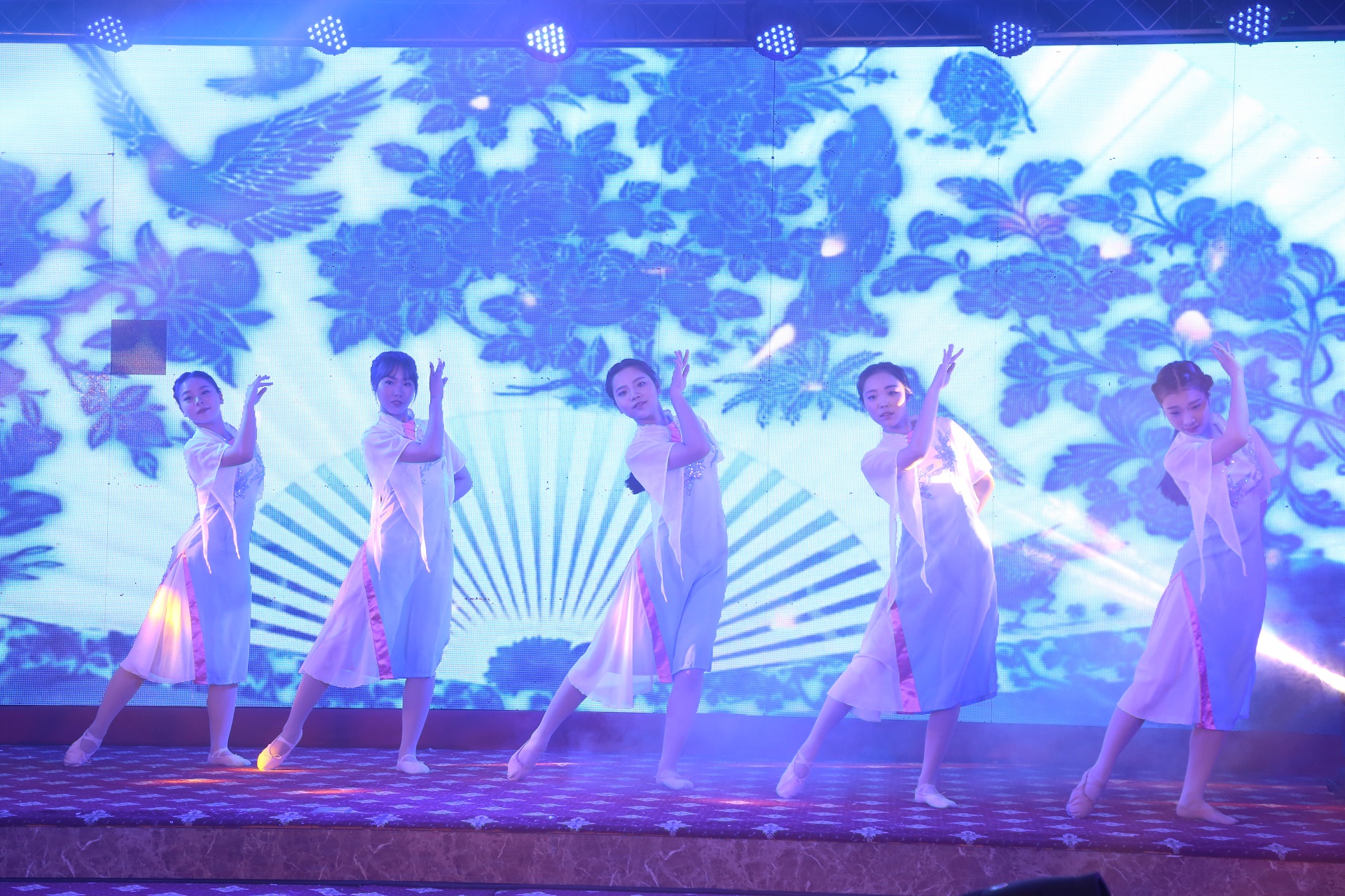 ���ɱ�ŷ��(ABG)�ٷ���վ