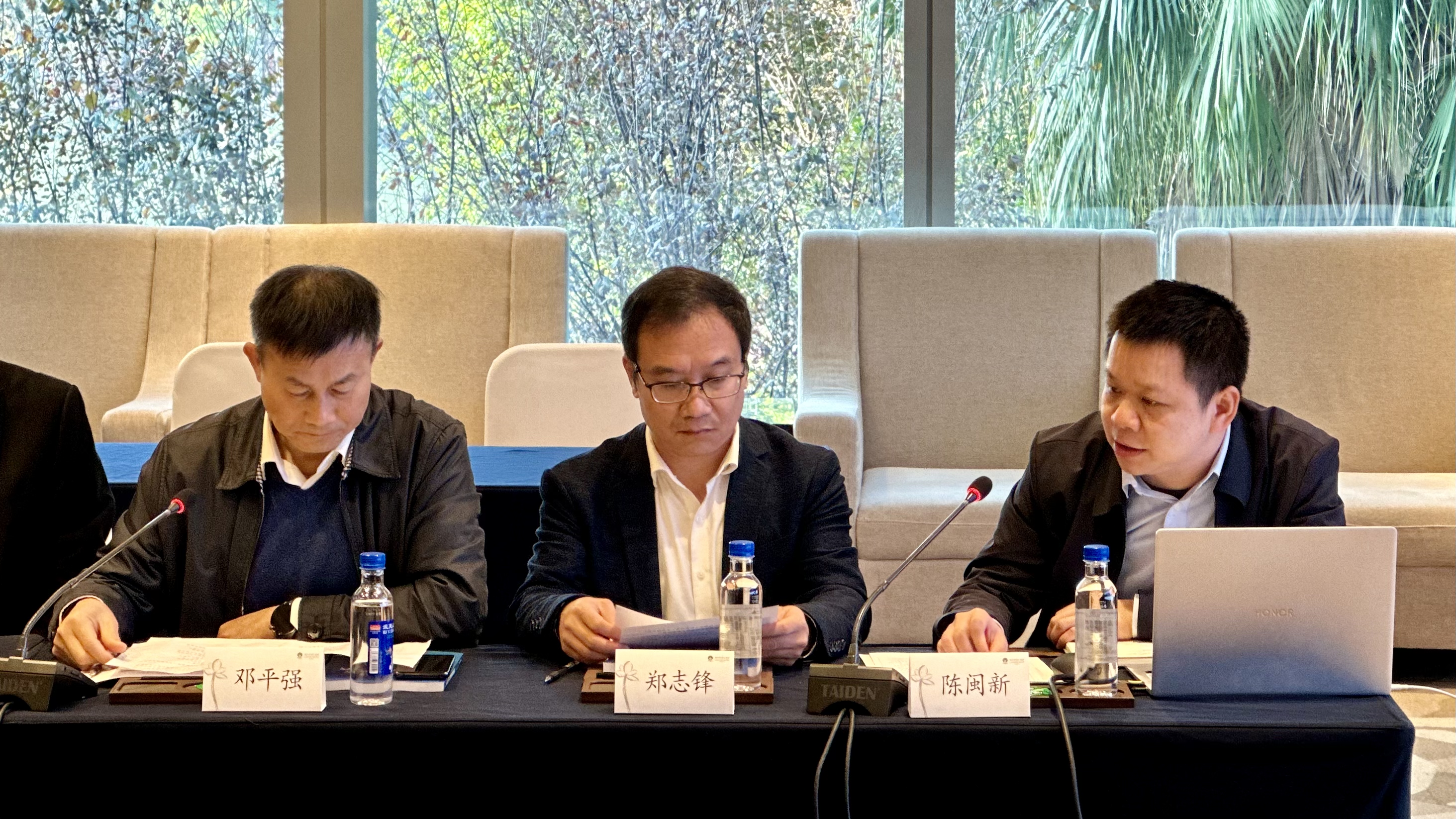 ���ɱ�ŷ��(ABG)�ٷ���վ