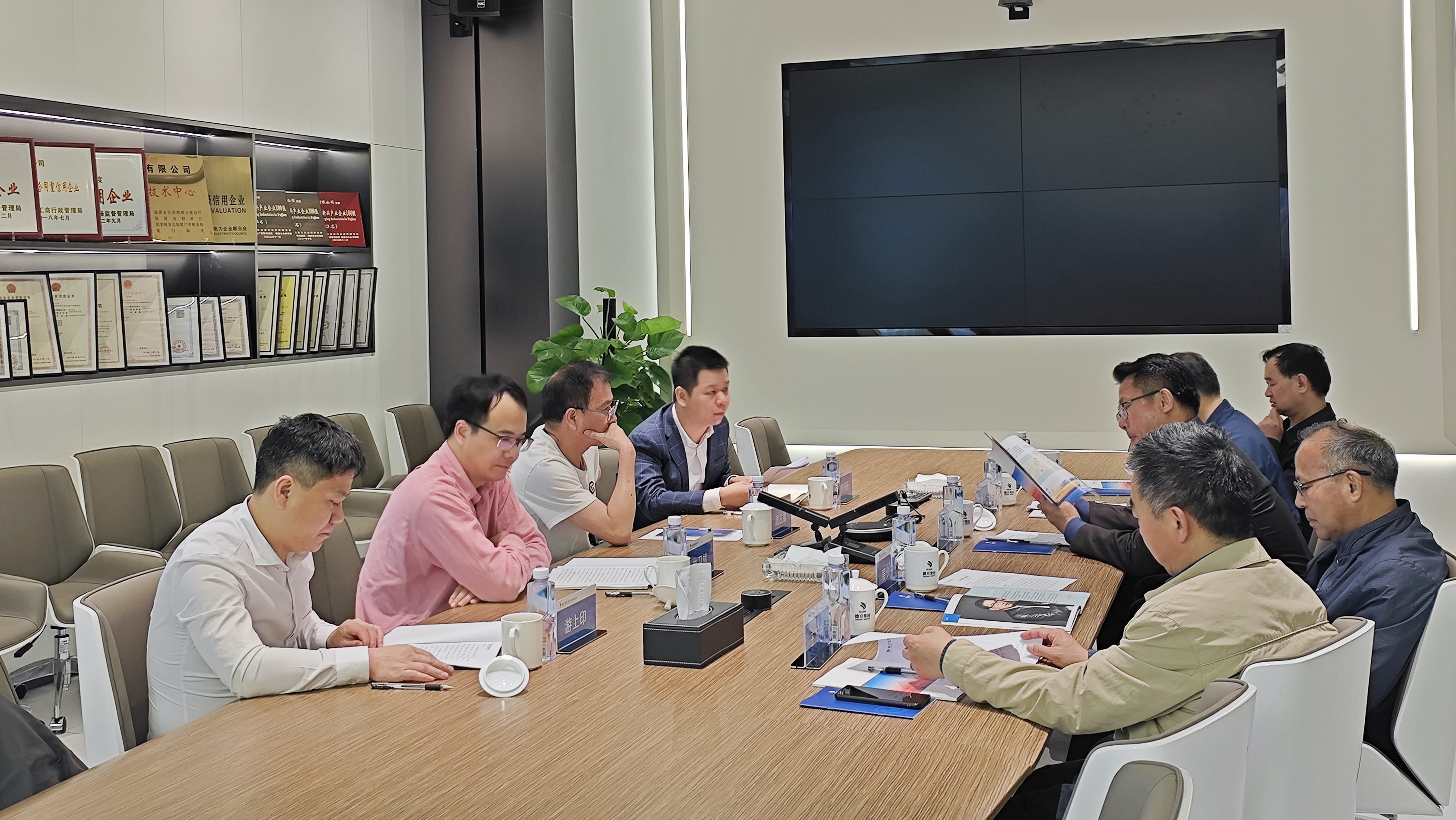 ���ɱ�ŷ��(ABG)�ٷ���վ