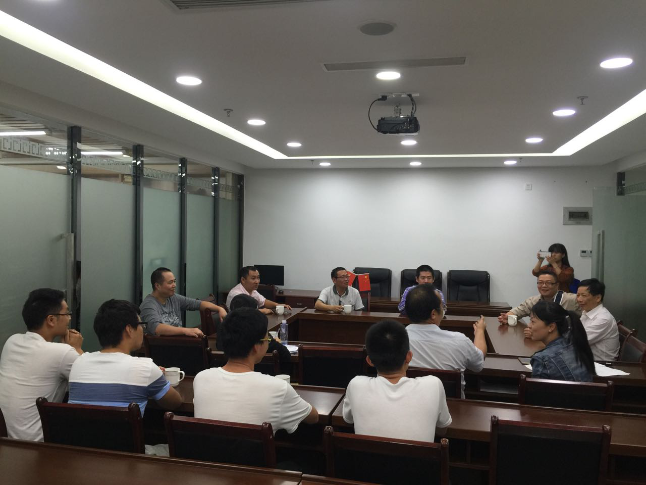 ���ɱ�ŷ��(ABG)�ٷ���վ